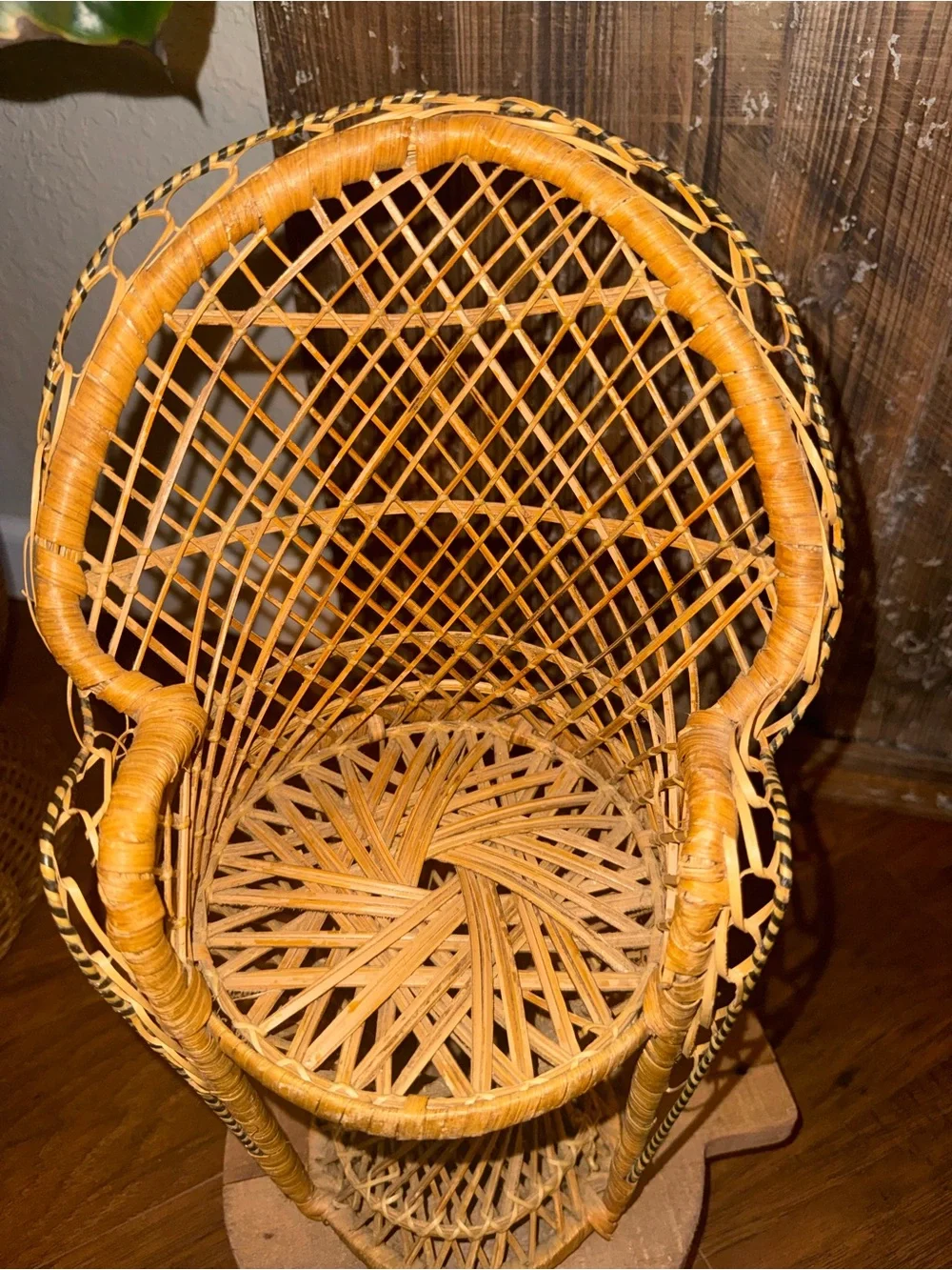 Vtg Peacock Fan Back Rattan Chair 13.5” Plant Stand Wicker Boho